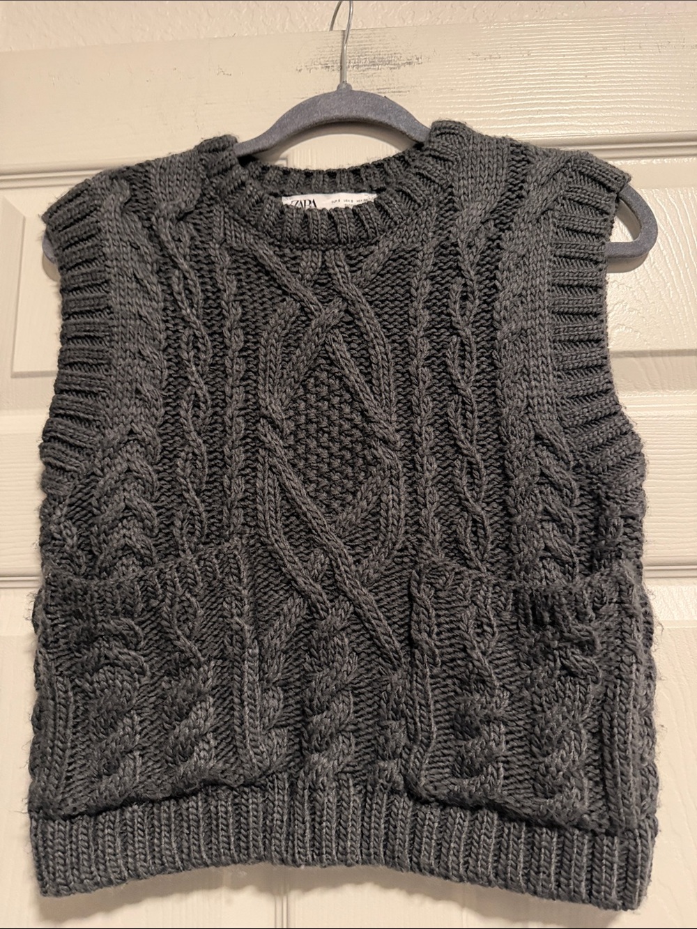Zara Charcoal Cable Knit Sleeveless V-Neck Sweater Vest